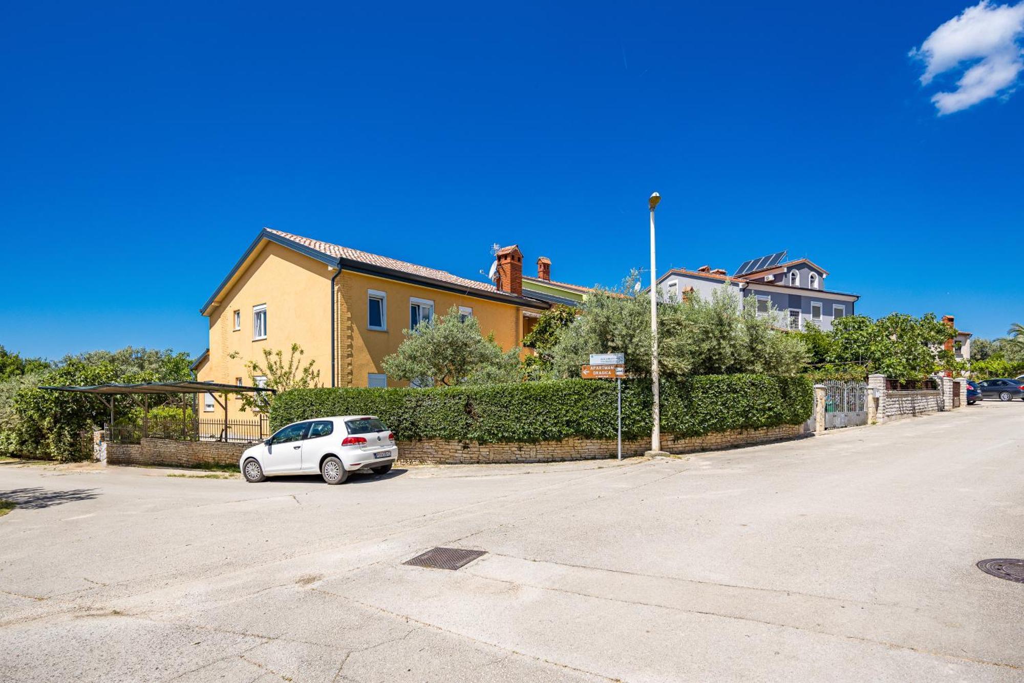 Apartment Nenad - Amazing Sea View ! Only 500 Meters From The Beach ! Fažana Eksteriør bilde